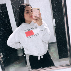 Meet your Posher, Ana rosalinda